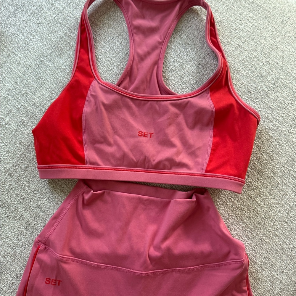 Set ACTIVE Pink and Red Sports Bra and leggins Set